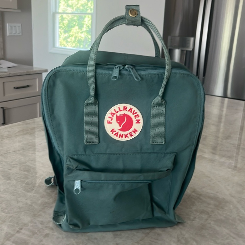Fjallraven kanken backpack - Forest Green